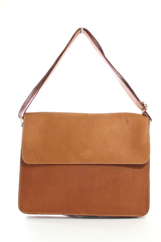กระเป๋าสะพายรุ่น Square สีแทน (Size L)