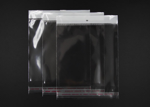 ถุงแก้วซิลหัวมุก สำหรับบรรจุสินค้า มีเจาะรูเพื่อใช้สำหรับแขวนแสดงสินค้า