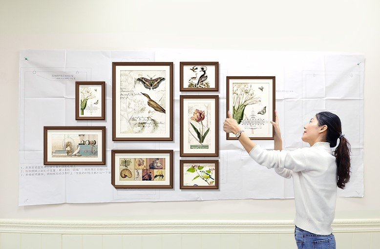 ชุดกรอบรูปติดผนัง Spring Brown&White12 กรอบรูปไม้สีขาวน้ำตาล12 ชิ้น พร้อมภาพตามแบบและวัสดุติดตั้ง