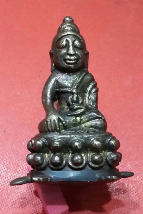 พระกริ่งหลวงปู่หลิววัดไร่เเตงทองรุ่นแรก จ.นครปฐม