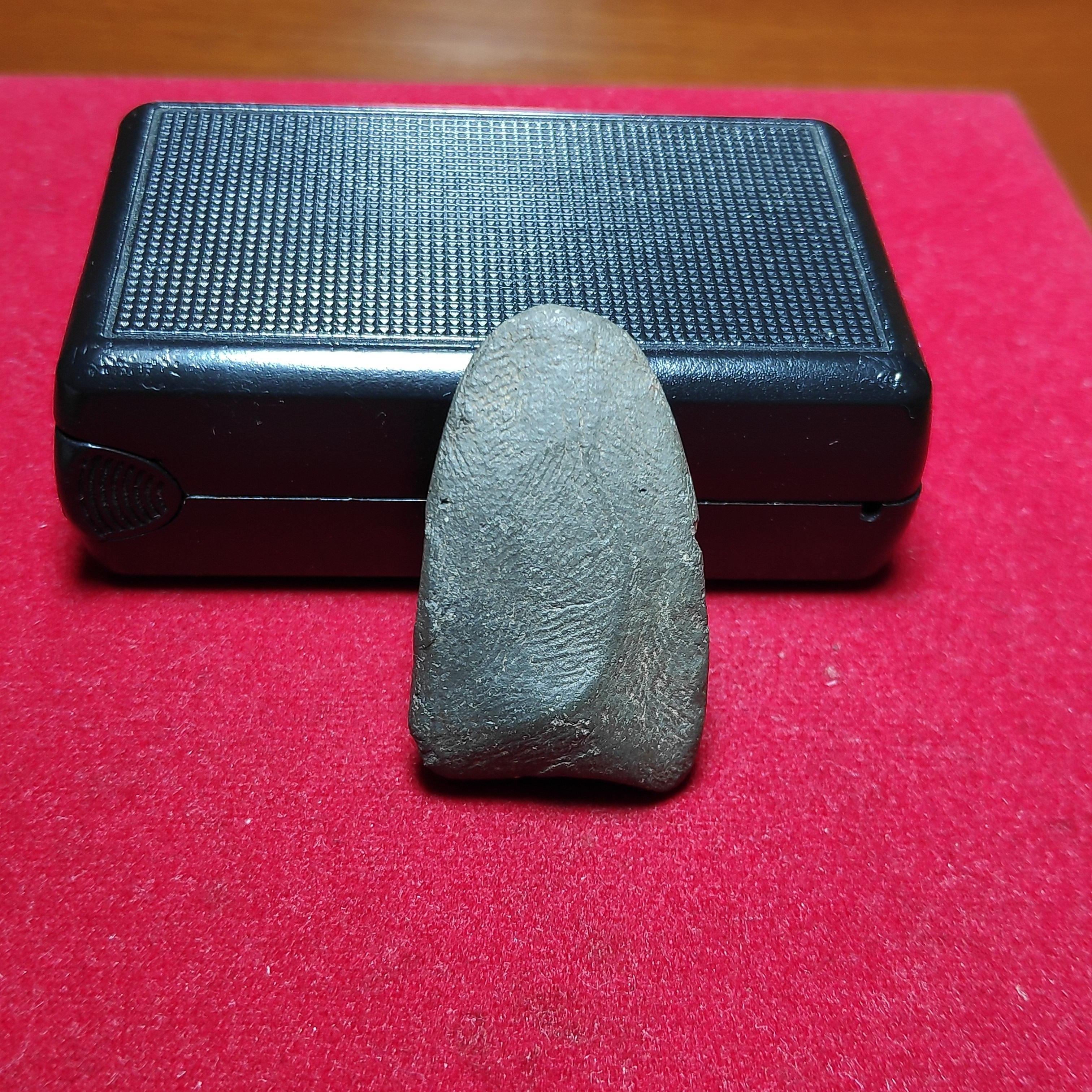 พระเลี่ยงลำพูนเนื้อดำ