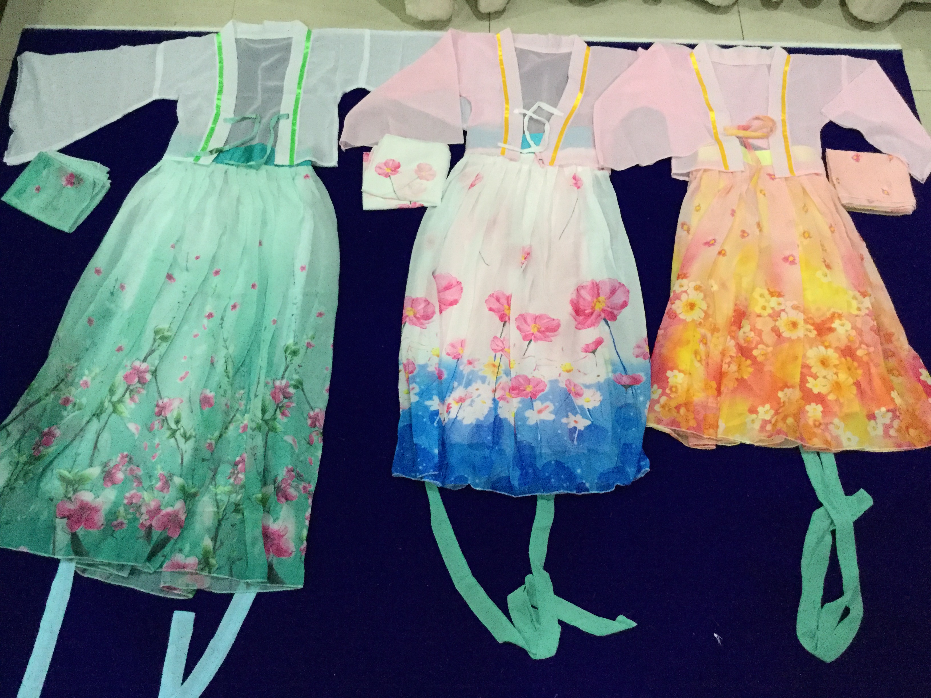 ชุดองค์หญิง น้อย. สีฟ้า. รหัส FU 95สินค้าพร้อมส่ง