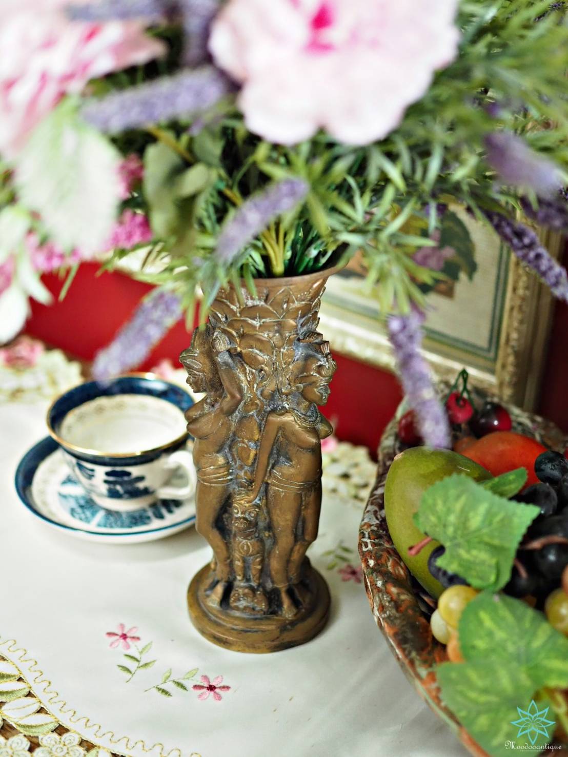 Three Lady holding a flower pot , brass Handicraft Art Traditional