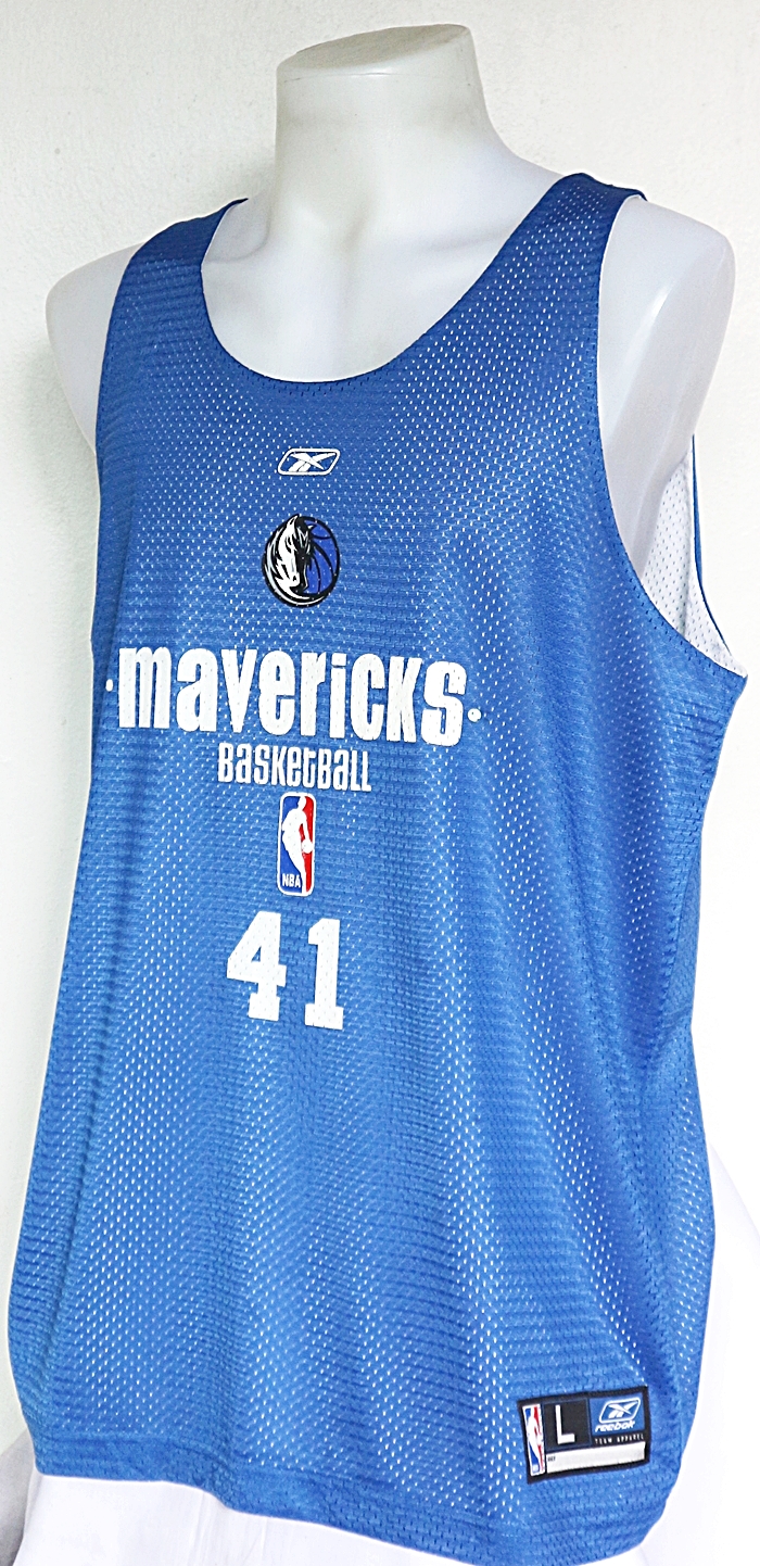 เสื้อซ้อมบาส NBA Dallas Mavericks ของ Dirk Nowitzki