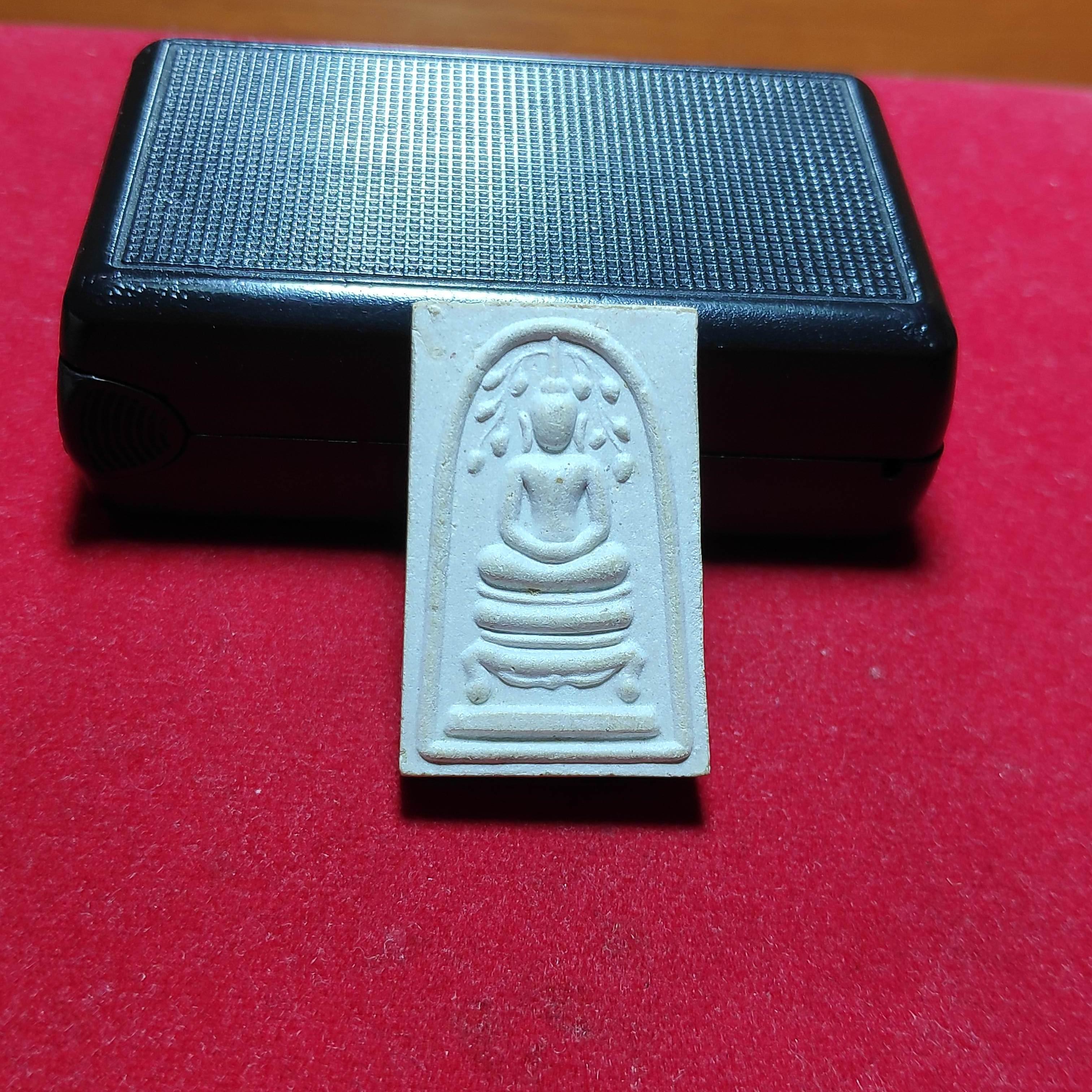 พระสมเด็จปรกโพธิ์หลวงปู่โต๊ะวัดประดู่ฉิมพลีรุ่นทองคำพันชั่งปี2536