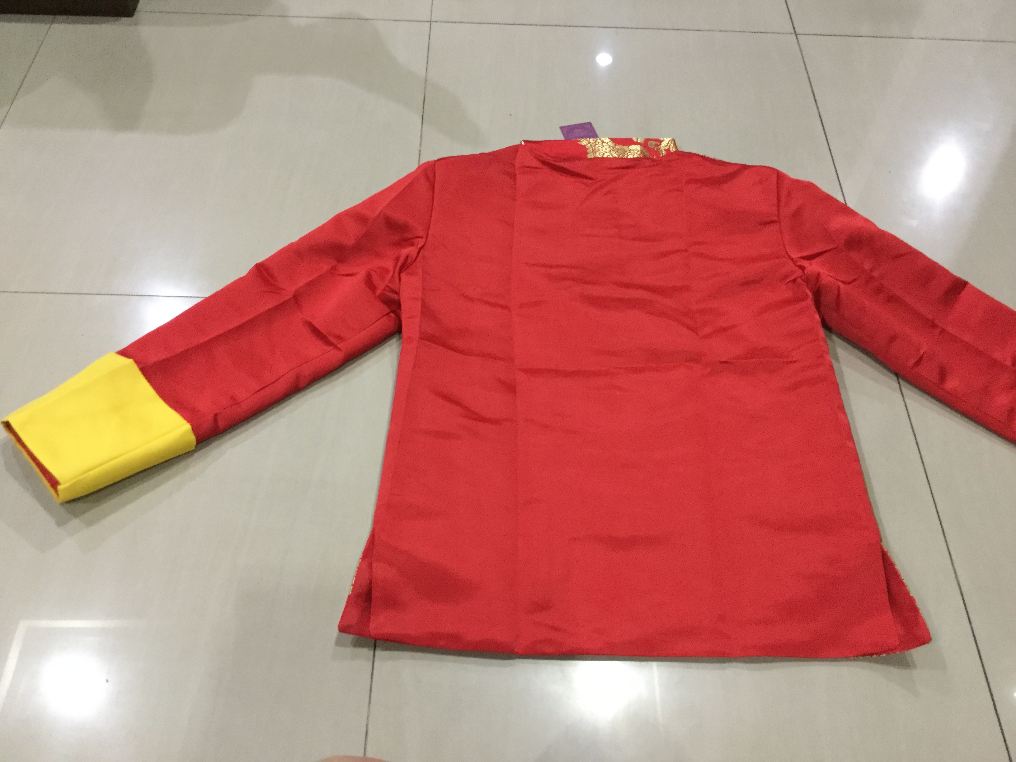 เสื้อจีนผู้ชายสีแดงลายมังกร 2 ด้าน สีทอง ZH135 พร้อมส่ง