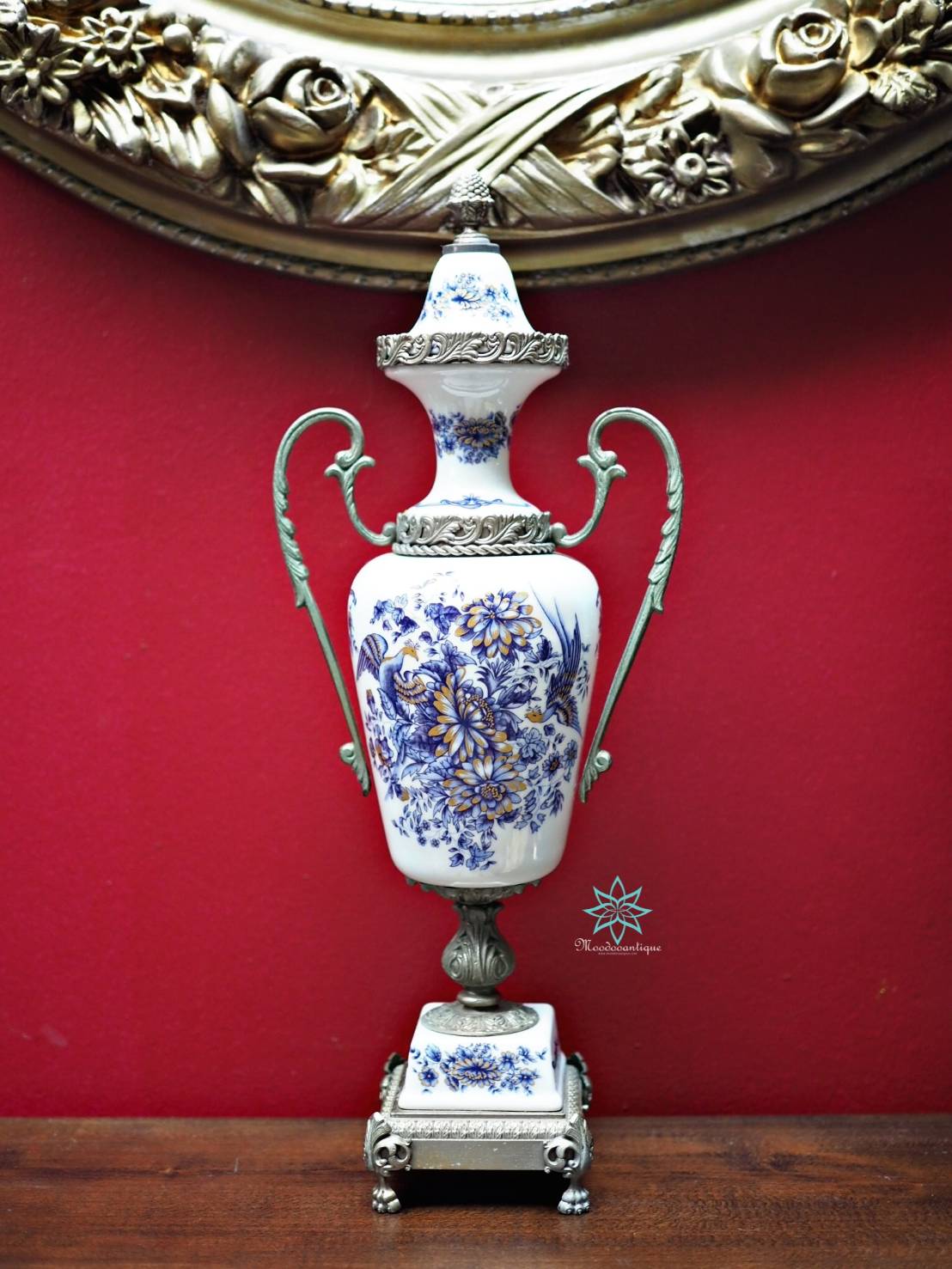 โถเซรามิค รูปนกฟินิกซ์คู่ ฐานและที่จับเป็น silver plates