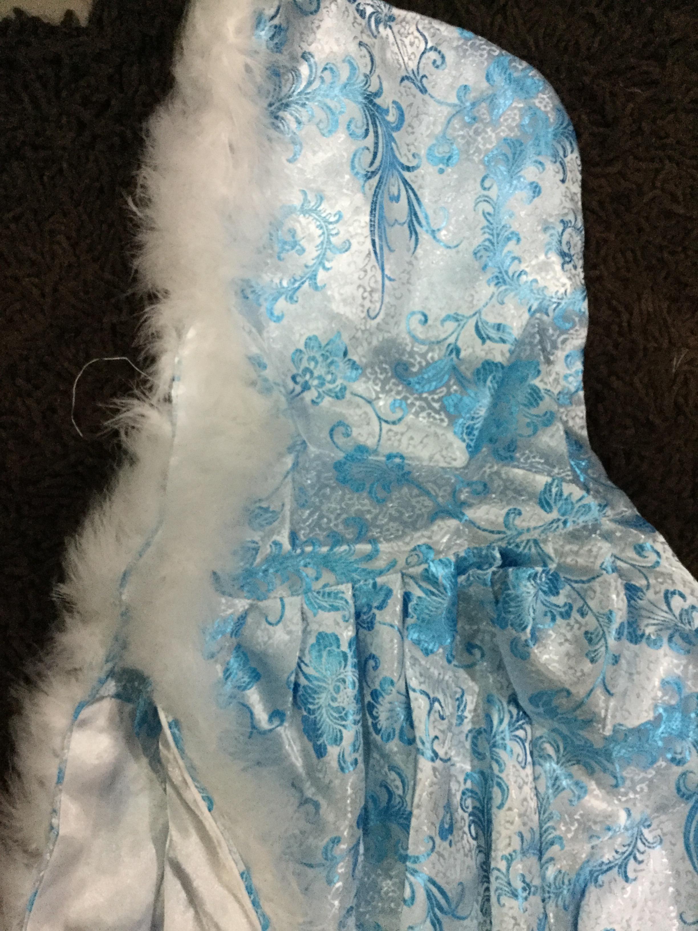 ผ้าคลุมสีฟ้าหิมะ. รหัส WTD 139 สินค้าพร้อมส่ง