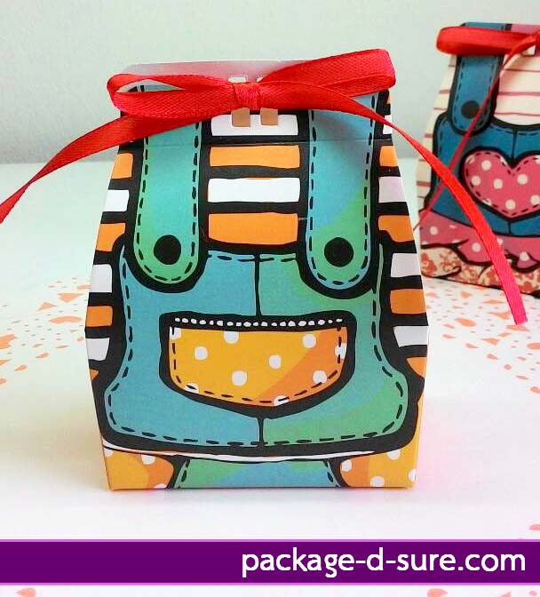 กล่องใส่ของชำร่วย ผูกโบว์ด้านหน้า 4.5x7x4.2 ลายเสื้อเอี้ยม ลายทาง