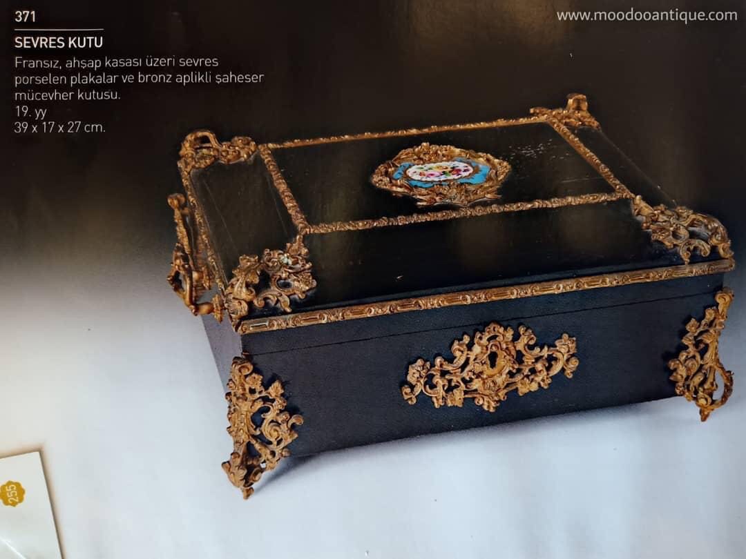Antique French Sevres Box
