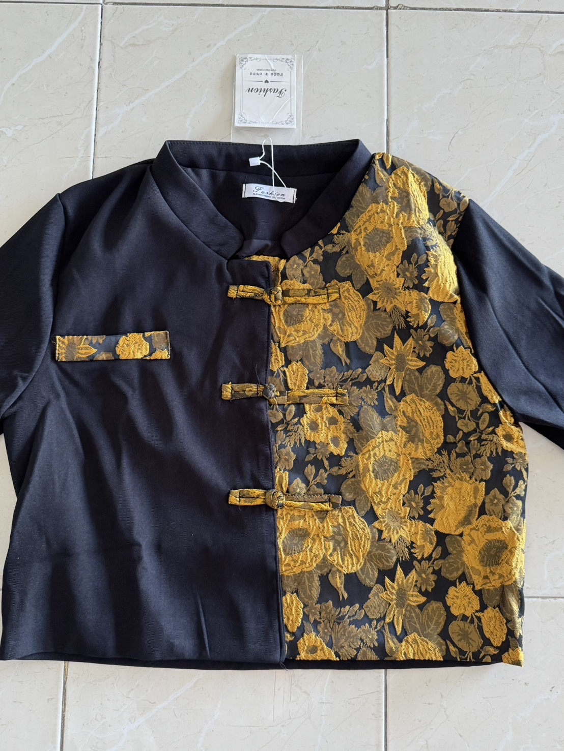 เสื้อJacket ลายพิมพ์นูนสีทอง รหัส GR 480 สินค้าพร้อมส่ง