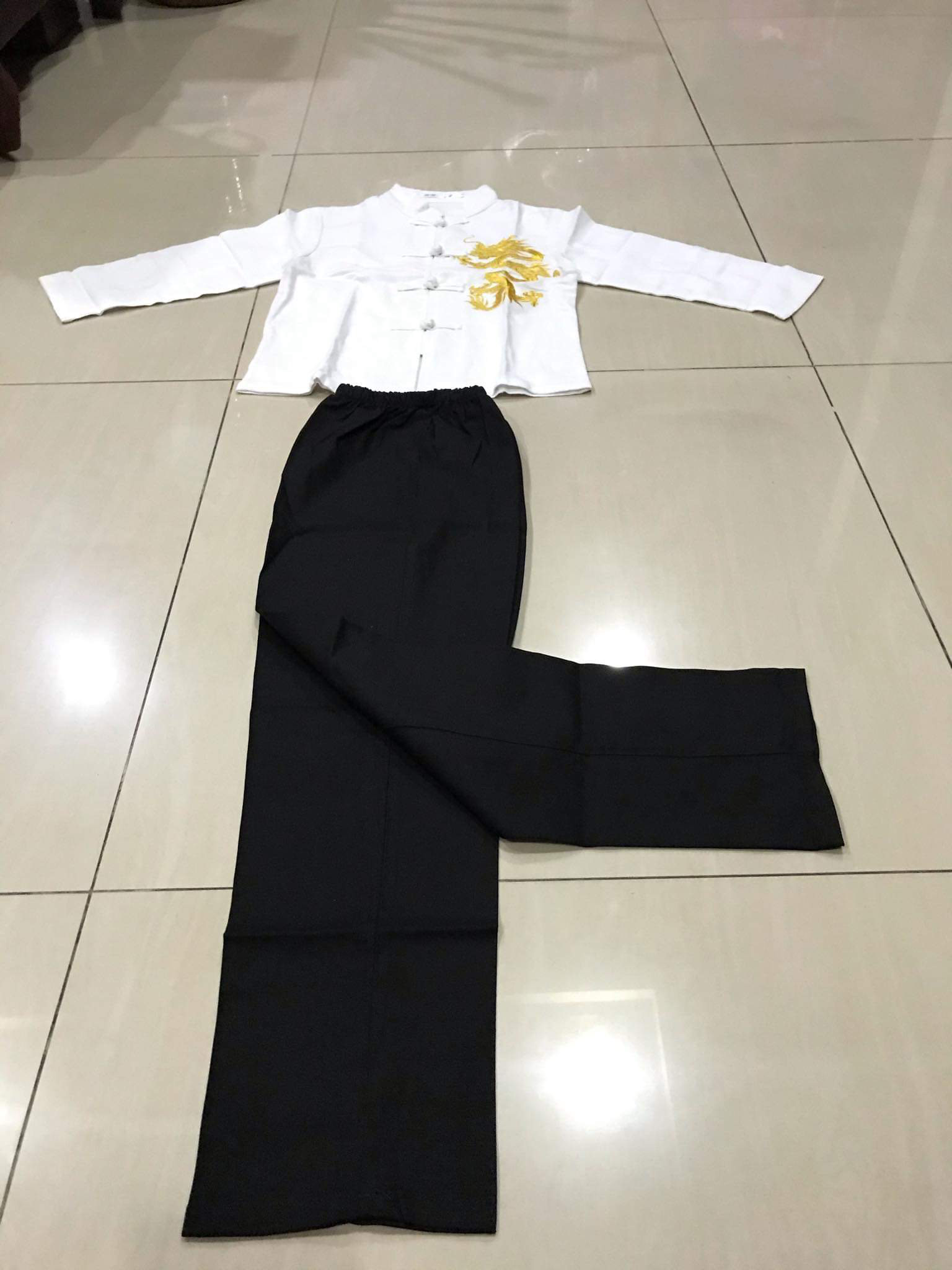 ชุดจีนเด็กชาย สีขาว ผ้าลินิน ลายปักมังกร รหัส ZM 49 สินค้าพร้อมส่ง