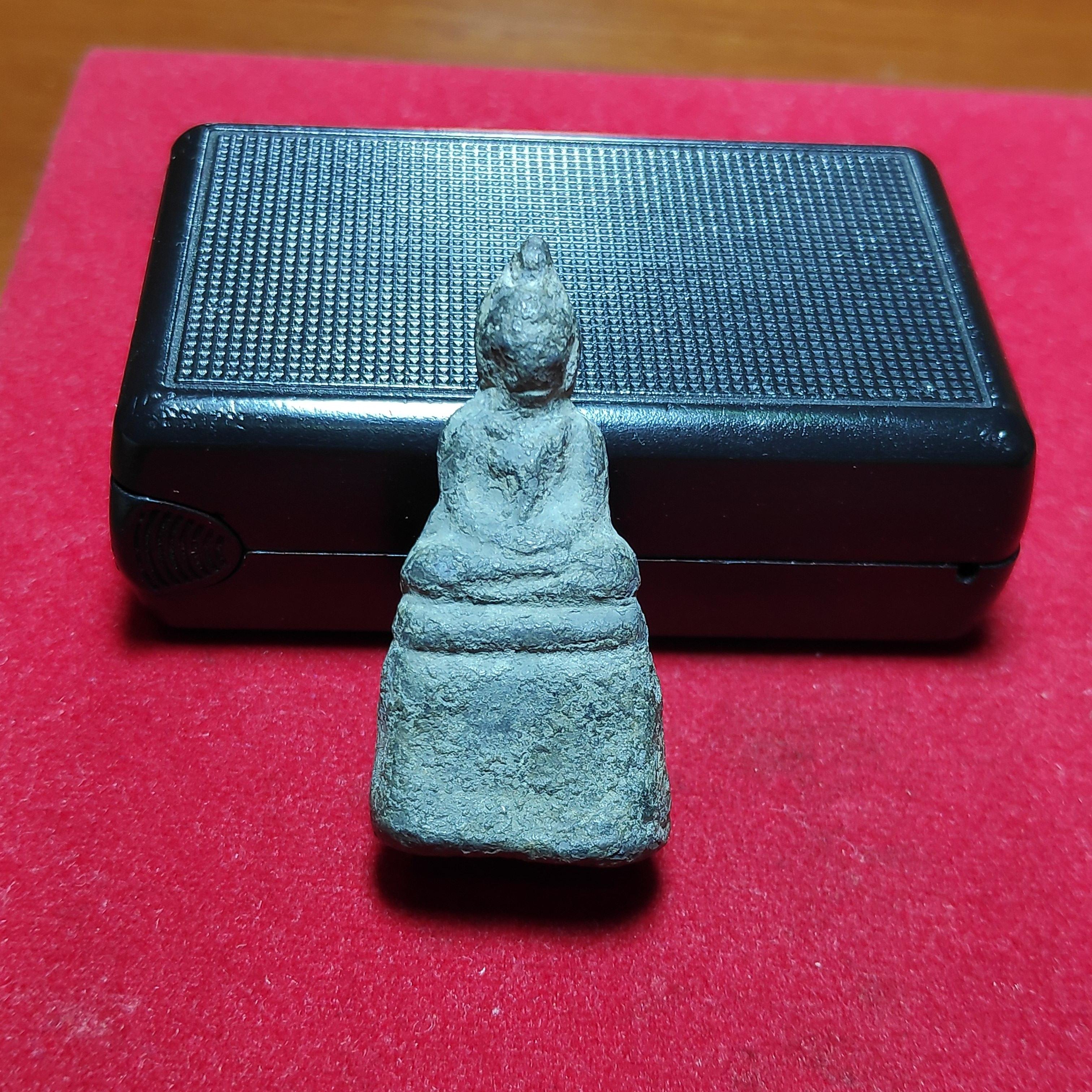 รูปหล่อพิมพ์พระประธานหลวงพ่อเนียมวัดน้อยเนื้อตะกั่ว