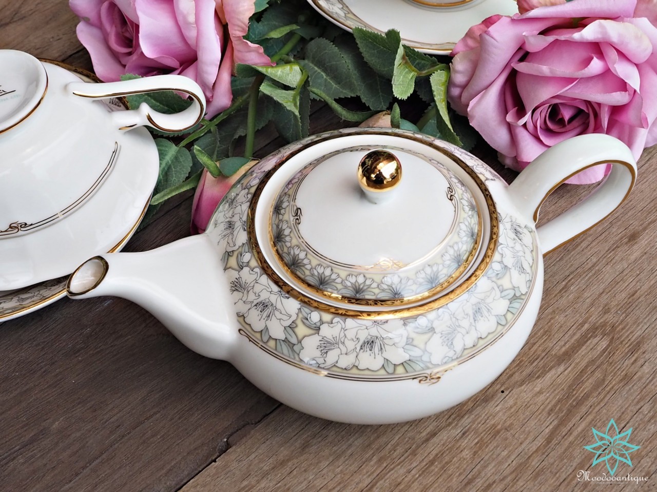 ชุดชากาแฟ Alphonse Mucha