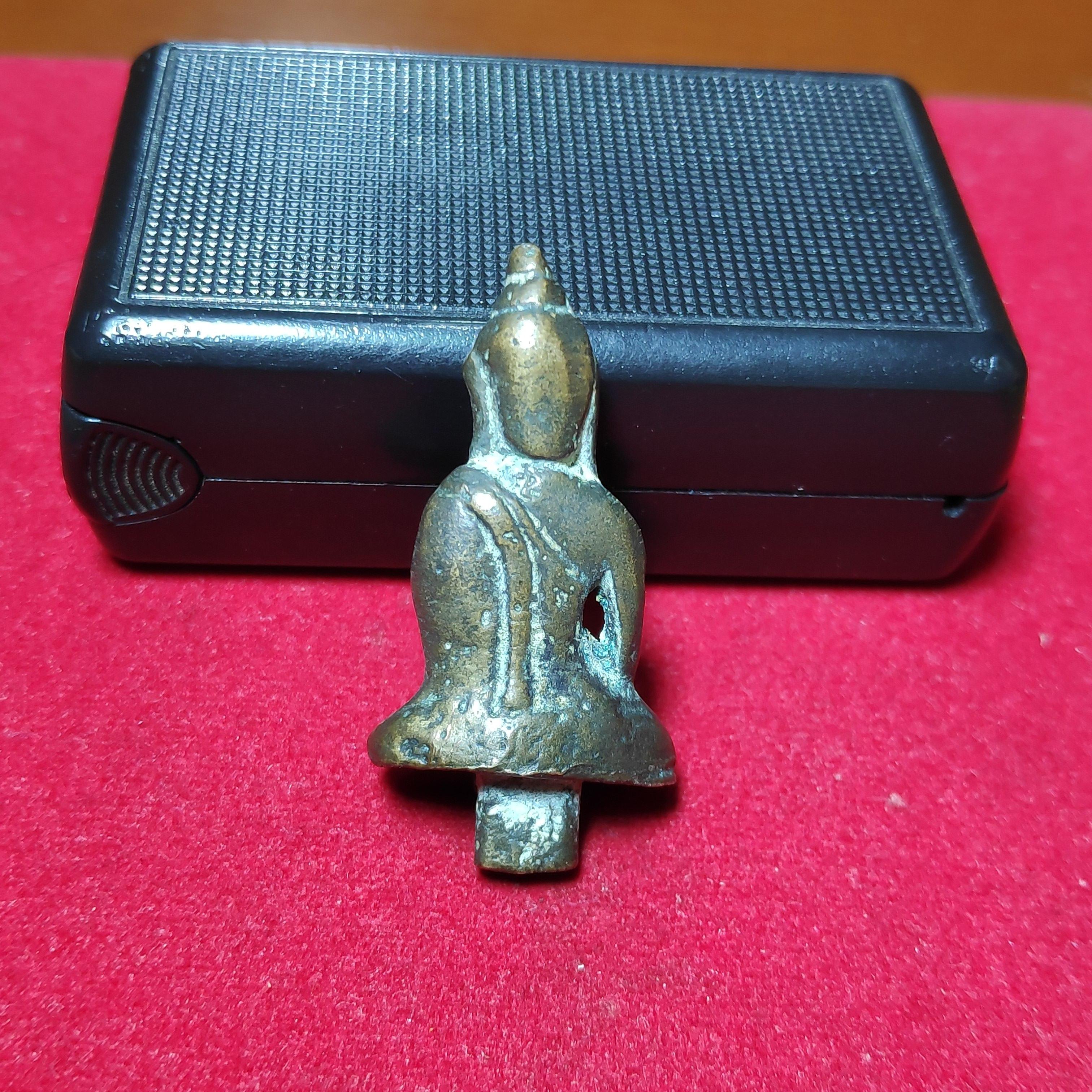 พระยอดธงหล่อโบราณหลวงปู่สิงห์ทองวัดป่าสุนทราราม