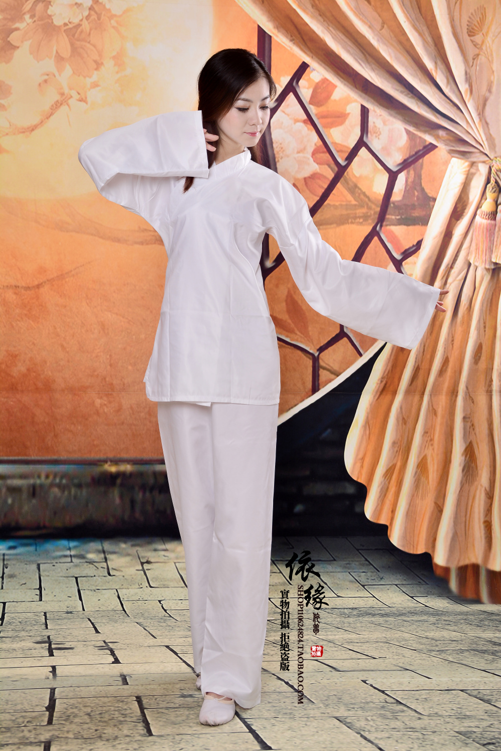 ชุดขาว กินเจ. สินค้าพร้อมส่ง