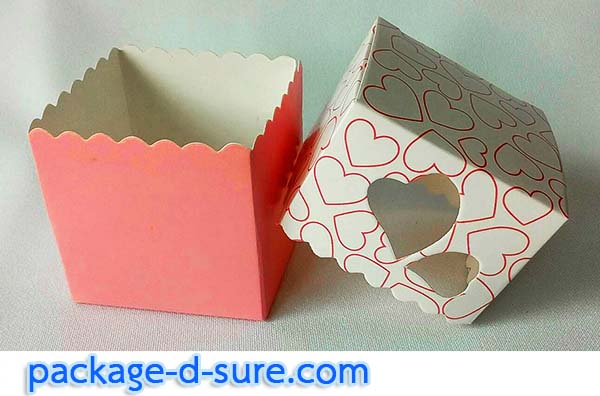 กล่องใส่ของชำร่วย แยก 2 ชิ้น ลายหัวใจฉลุ