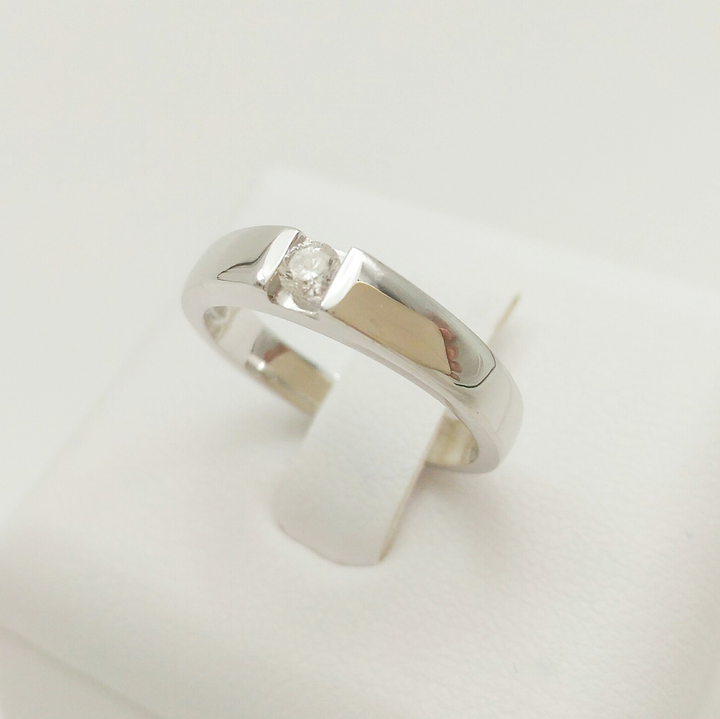 แหวนเพชรเบลเยี่ยมแท้ 0.10 cts ทองคำขาวแท้