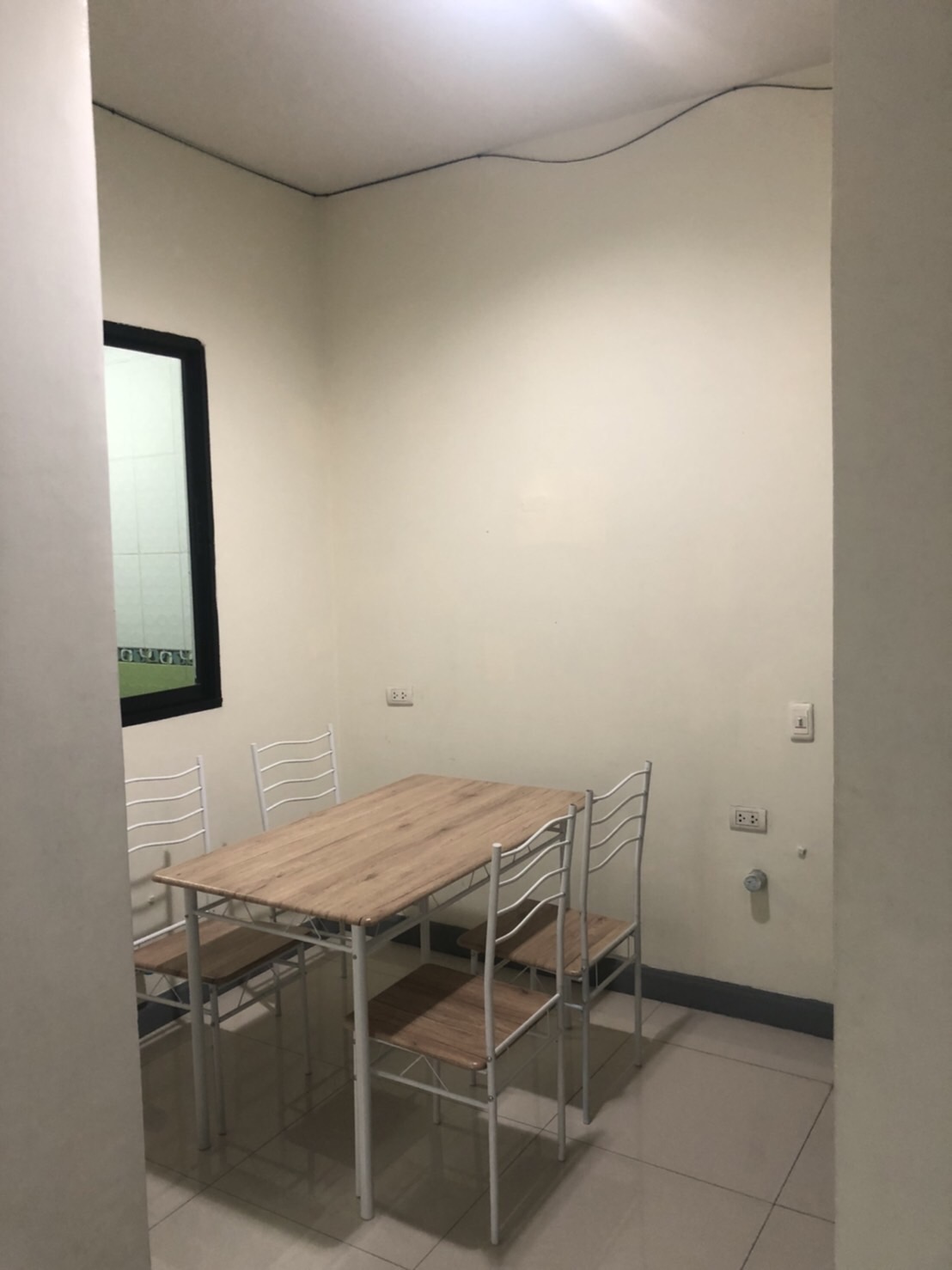 ขายและให้เช่าทาวน์โฮม 3 ชั้น ม.ซิกเนเจอร์ กัลปพฤกษ์ พร้อมเฟอร์นิเจอร์