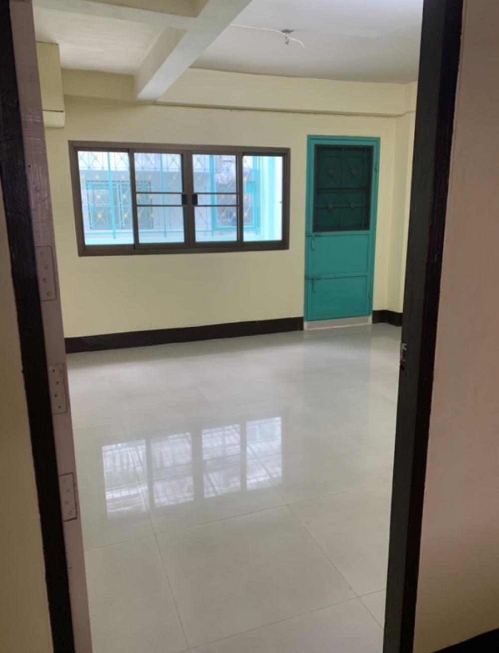 (MH0051) ให้เช่าอาคารพาณิชย์ 3.5 ชั้น พร้อมดาดฟ้าต่อเติมเต็ม บนถนนพระราม 2