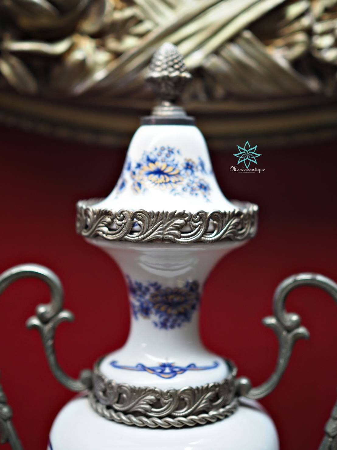 โถเซรามิค รูปนกฟินิกซ์คู่ ฐานและที่จับเป็น silver plates