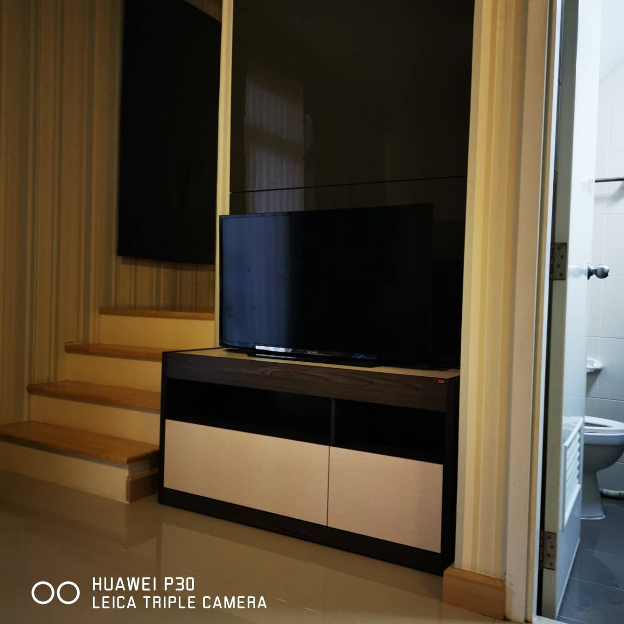 ให้เช่าทาวน์โฮม 2 ชั้น ม. กัสโต้ วงแหวน-พระราม 5 พร้อมเฟอร์นิเจอร์