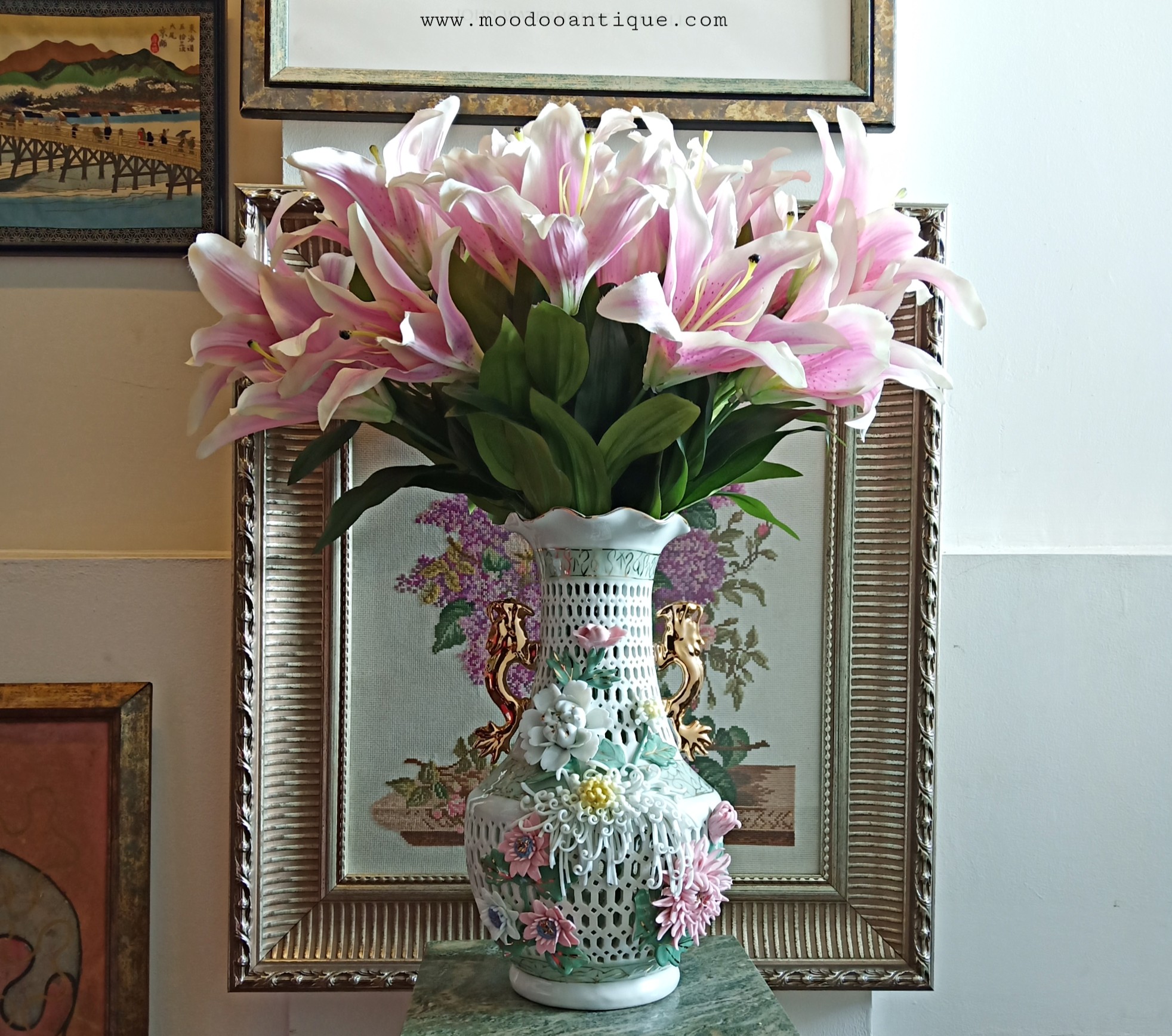 แจกันงานปั้น อิตาลี