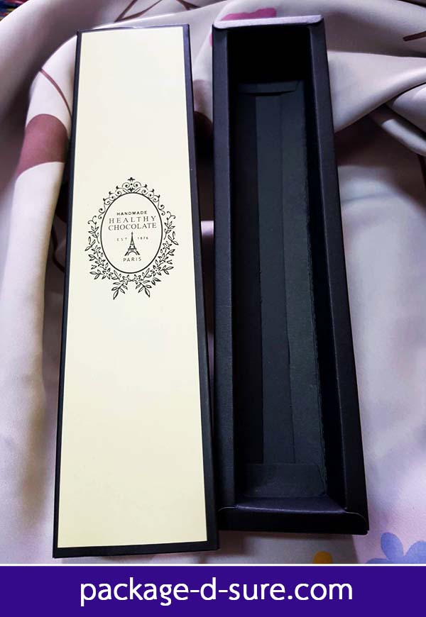 กล่องช็อคโกแลต 6 ช่อง 6x24x3.5 ลายหอไอเฟล ทรงยาว กรมท่า เหลืองอ่อน