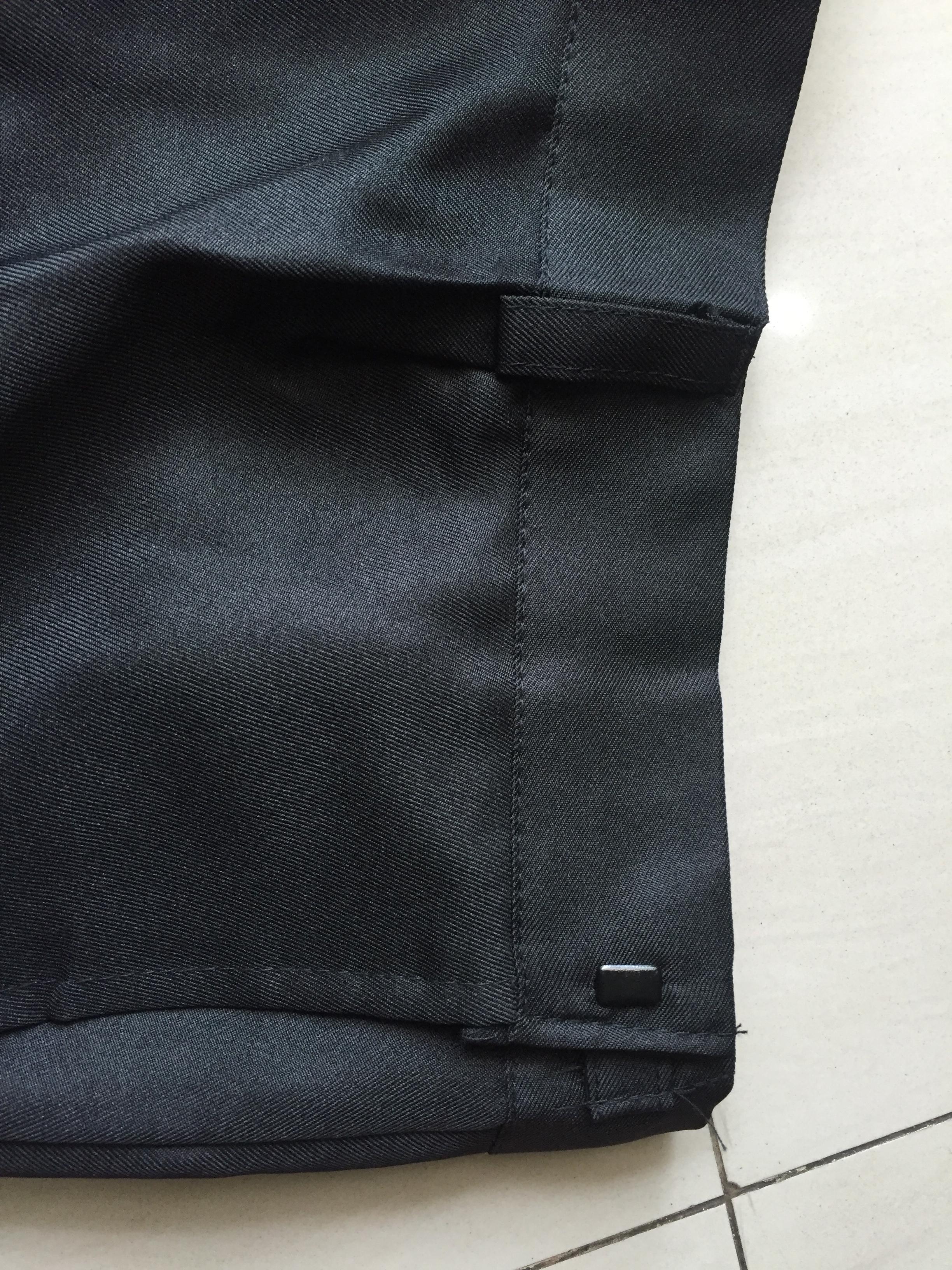 กางเกงดำชายขากระบอก