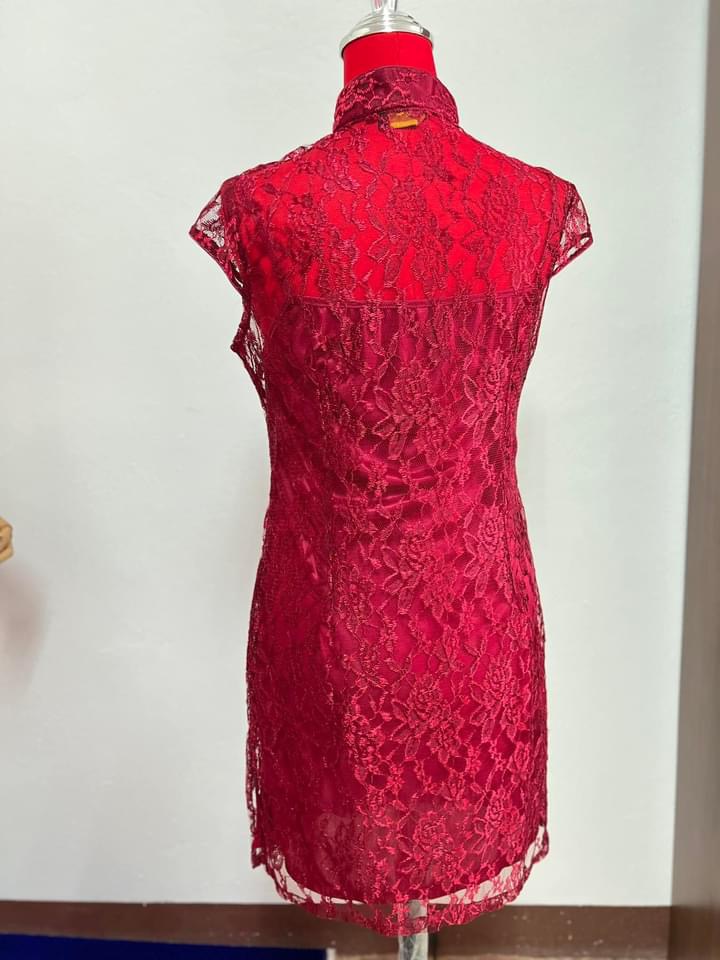 กี่เพ้าผ้าลูกไม้ + ชุดด้านใน ลูกไม้อย่างดี นุ่ม ใส่ไม่คัน