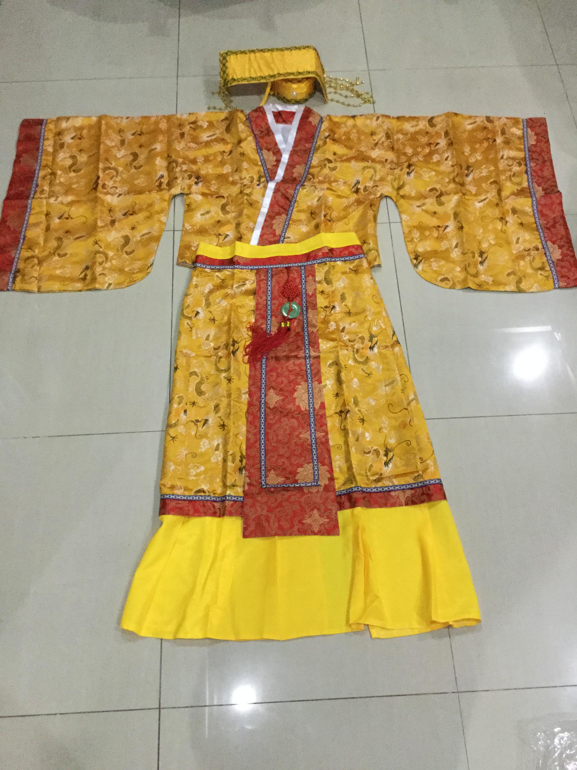 ชุดจักรพรรดิฮั่น สีทอง รหัส KK 107 สินค้าพร้อมส่ง