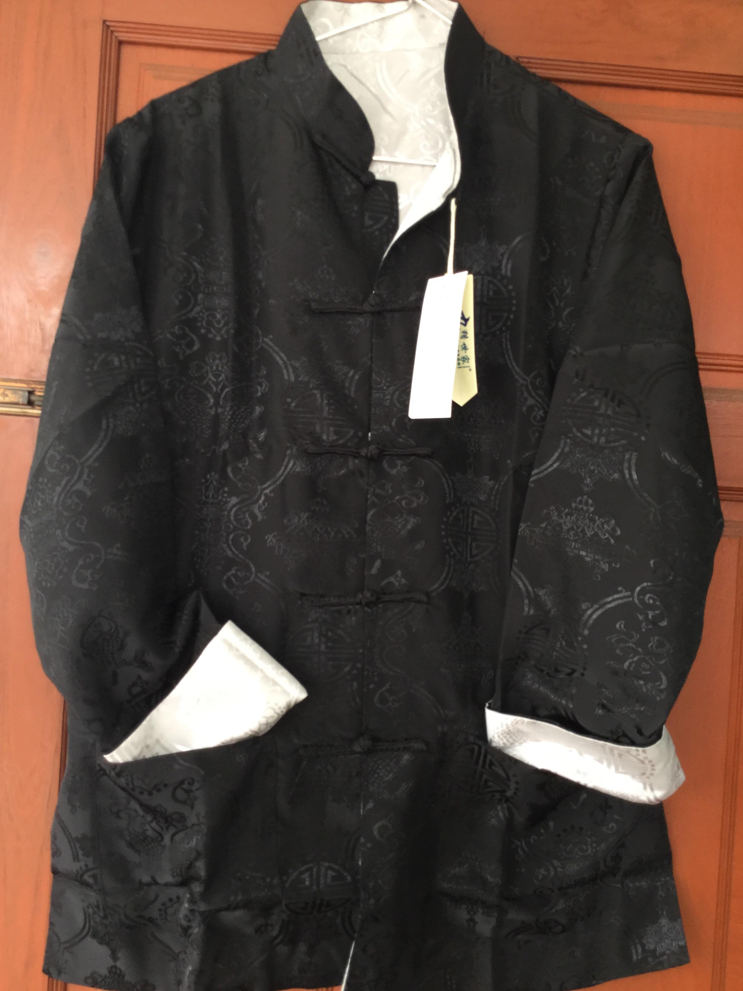 เสื้อจีนผ้า ไหมจีน. สีดำ+ขาวเทา ใส่กลับได้ 2 สีรหัส.O128. สินค้าพร้อมส่ง