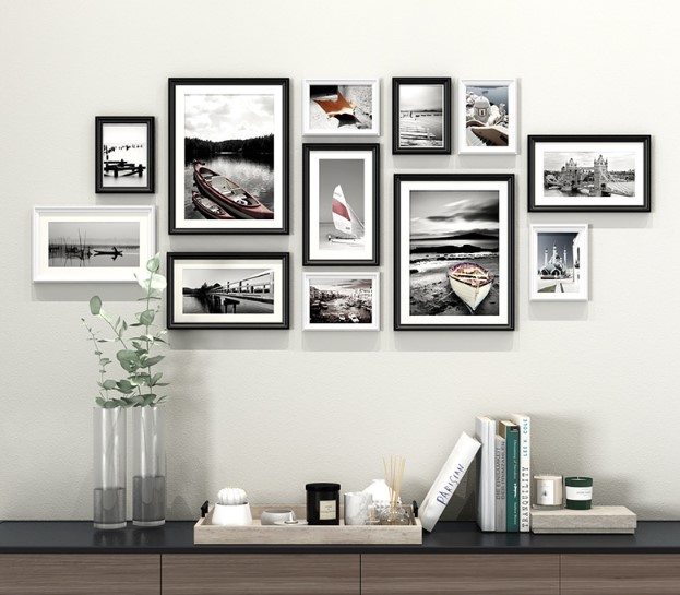 ชุดกรอบรูปติดผนัง Photograph Black&White12 กรอบรูปไม้สีขาวดำ12 ชิ้น พร้อมภาพตามแบบและวัสดุติดตั้ง