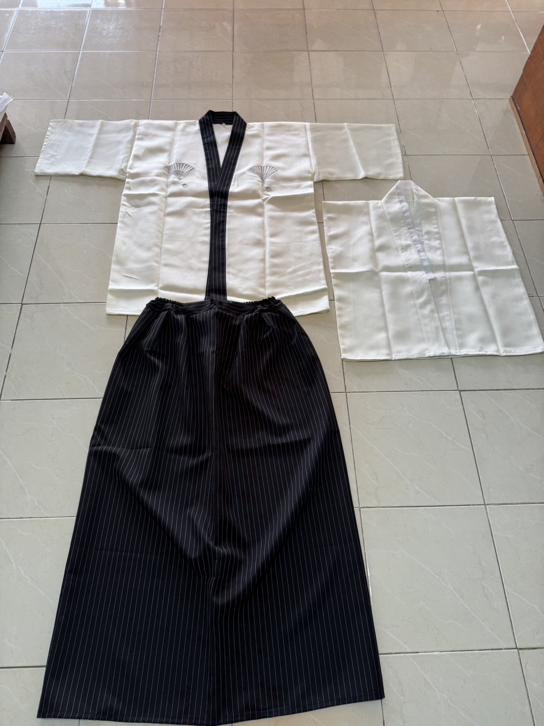 samuraiกิโมโนสีขาว