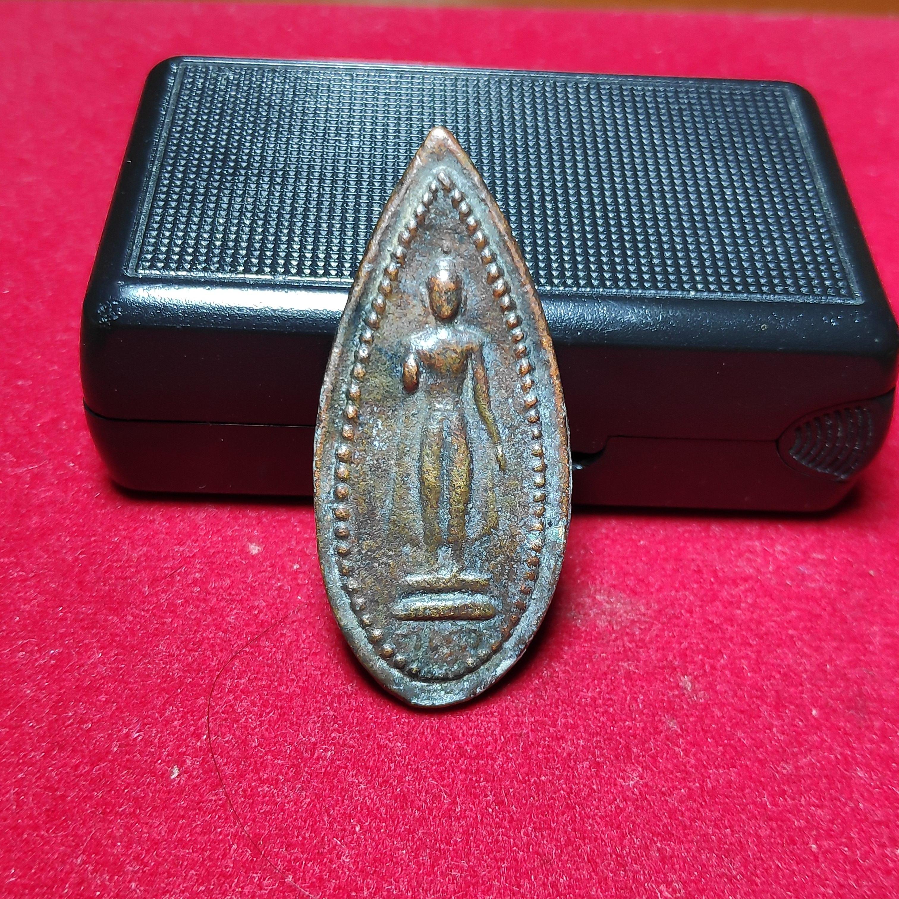 เหรียญหล่อพระร่วงโรจนฤทธิ์พิมพ์ใบมะยมข้างเม็ดหลังพระปฐมเจดีย์ปี2485