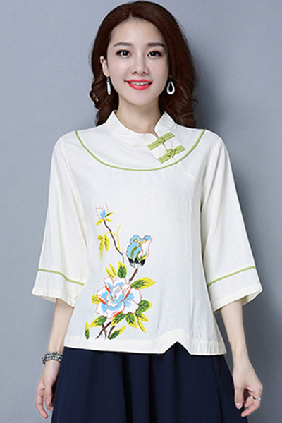 เสื้อสีขาว ผ้าฝ้ายลายพิมพ์ปลายเสื้อ รหัส LG 57 สินค้าพร้อมส่ง