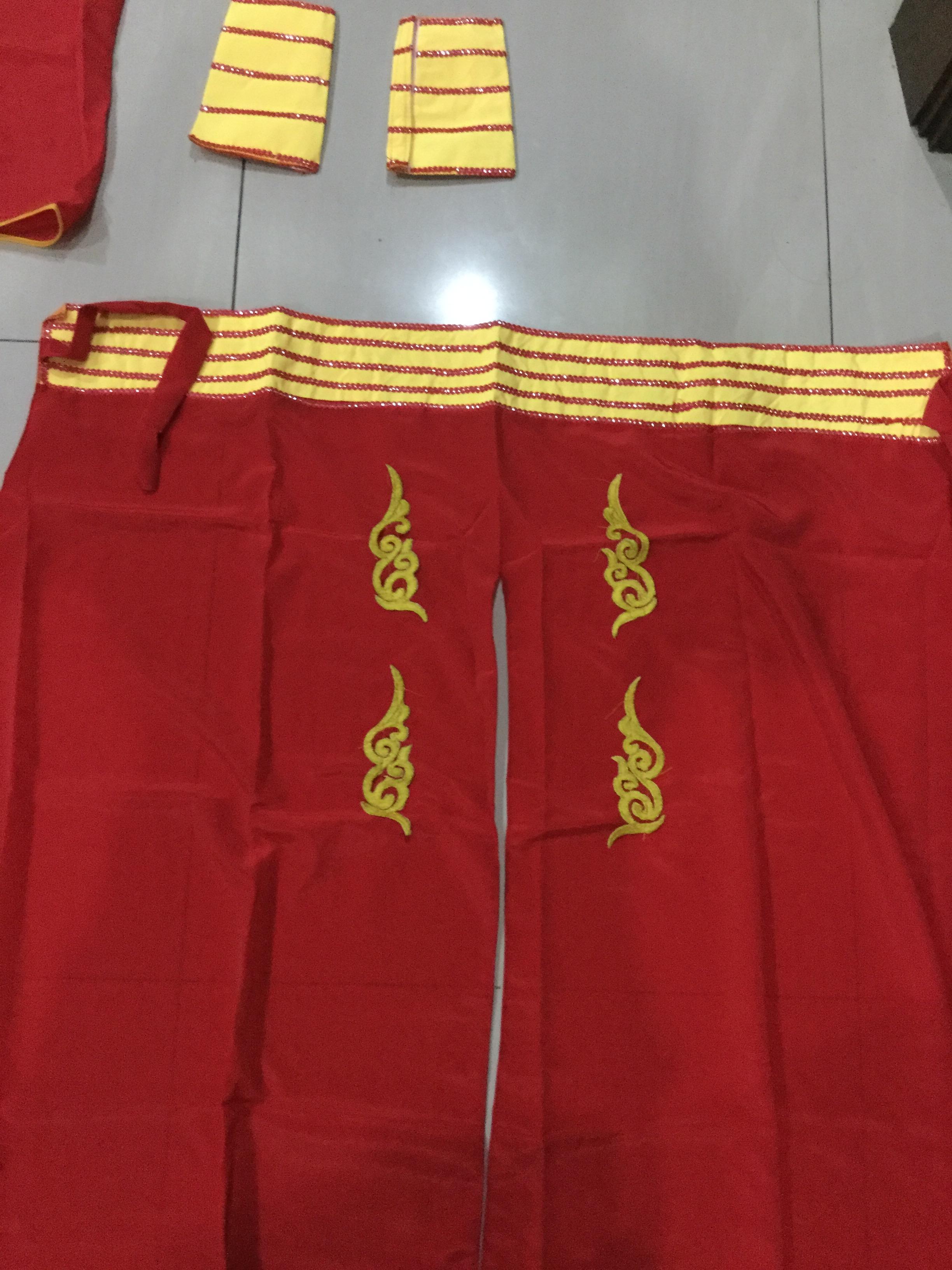 ชุดกังฟู สีแดงลายมังกรทอง รหัส Kung 69 สินค้าพร้อมส่ง