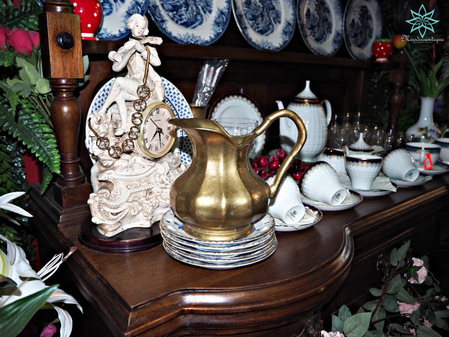 เหยือกทองเหลืองเก่าแก่อายุ100กว่าปีจากอีตัลบูล