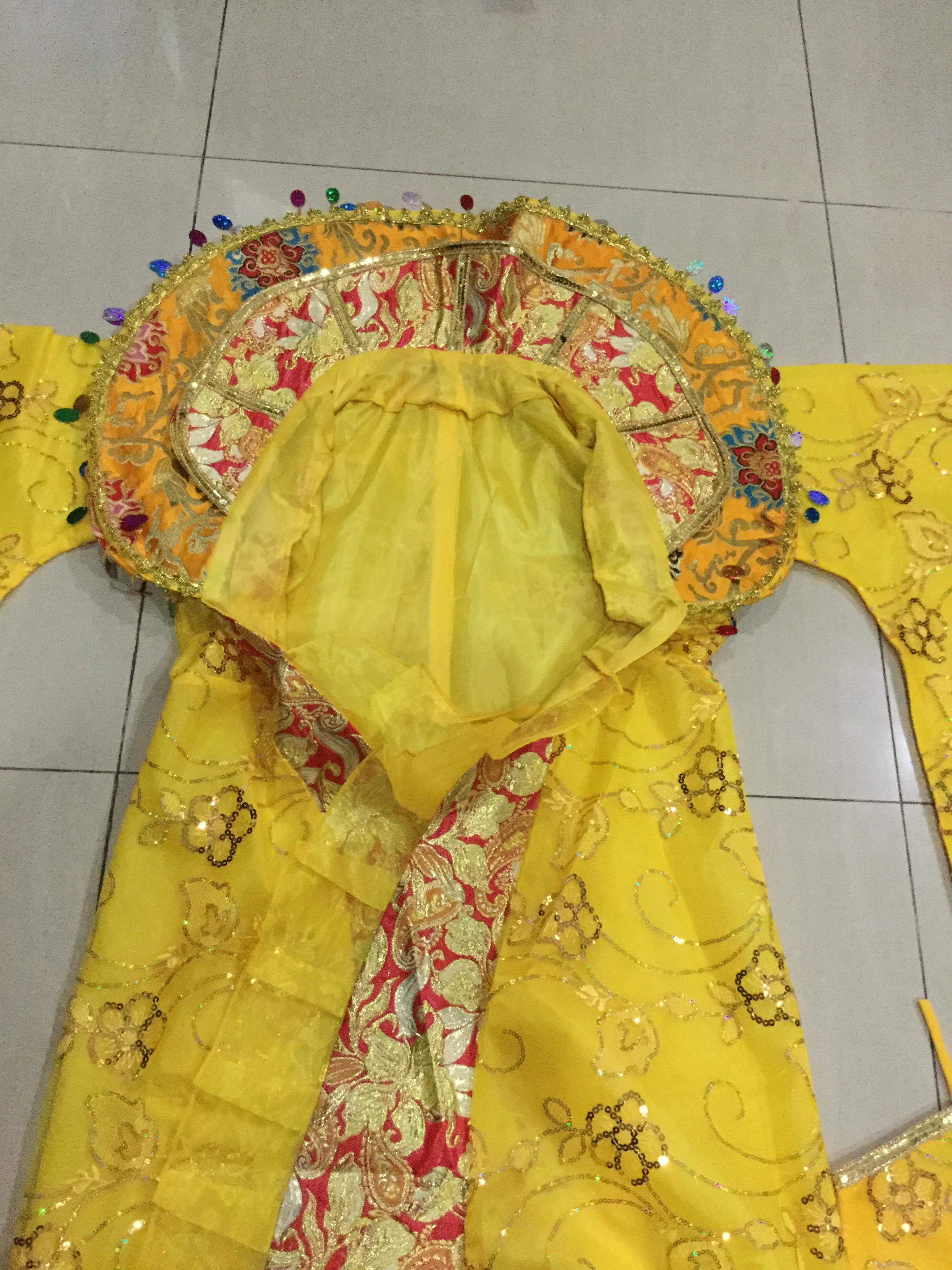 ชุดองค์หญิงราชวงค์ถังสีเหลืองขอบแดง รหัส HN 298 สินค้าพร้อมส่ง