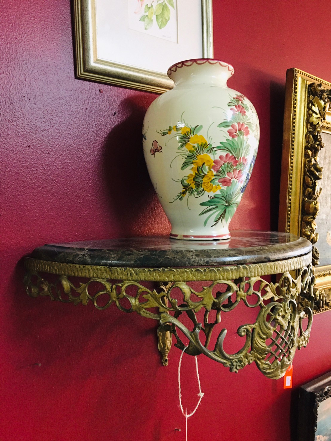 หิ้งสีทองหินอ่อน