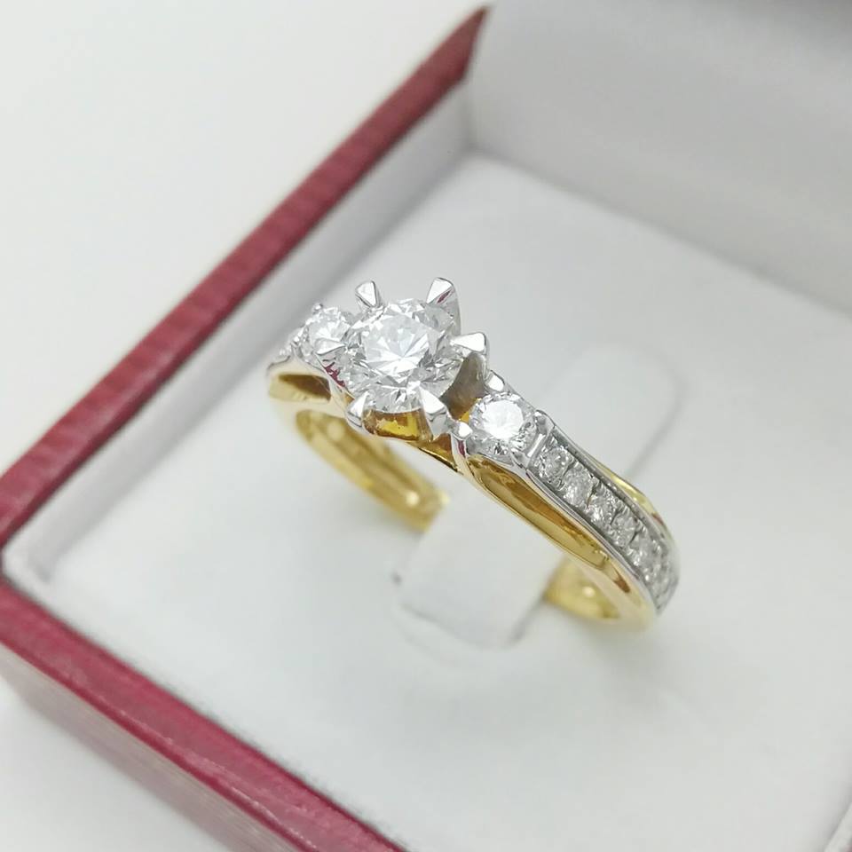 แหวนเพชรแท้เซอร์ GIA น้ำหนักรวม 0.60 cts ทองคำแท้ 18K