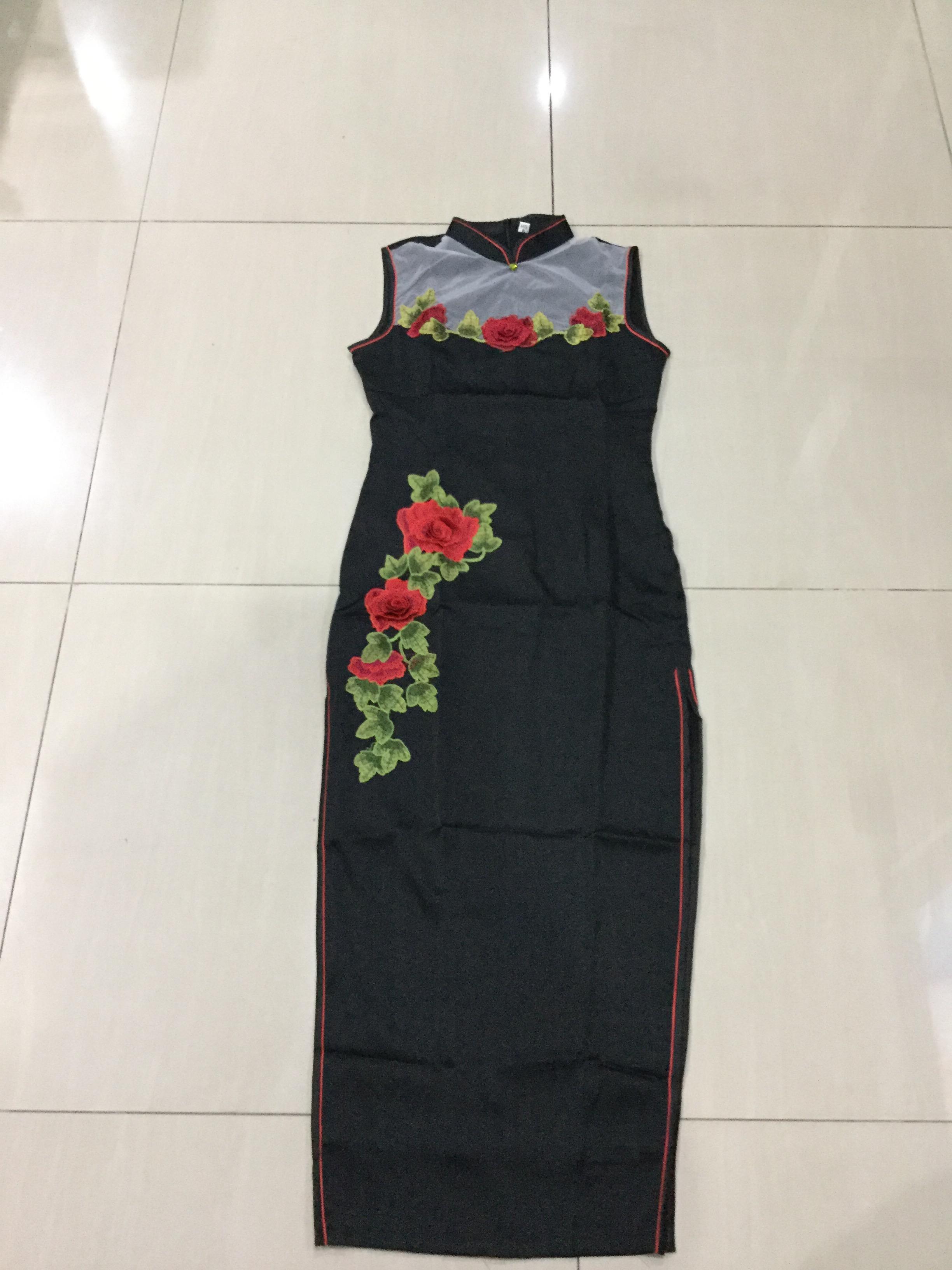 กี่เพ้ายาว ผ้าไหมสีนำ้เงิน แขนกุด รหัส VIP 214 สินค้าพร้อมส่ง