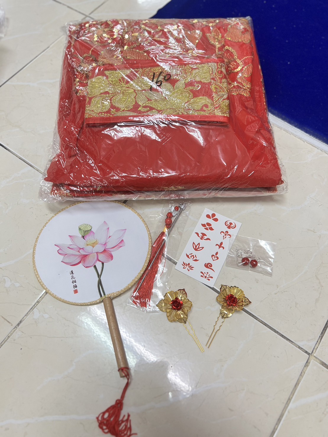 ชุดองค์หญิงราชวงศ์ถัง สีแดง. รหัสFIN 158 สินค้าพร้อมส่ง