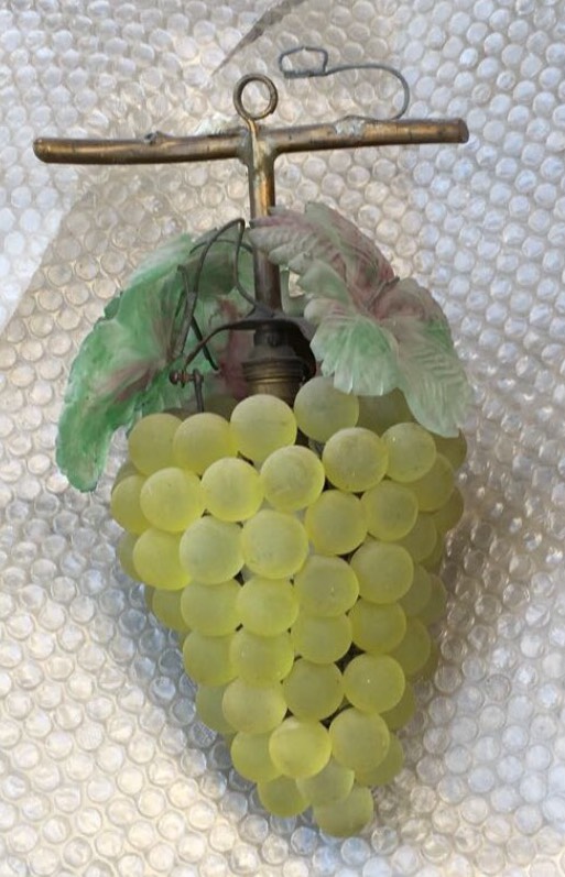 I 6013 Italian Murano Glass Grape