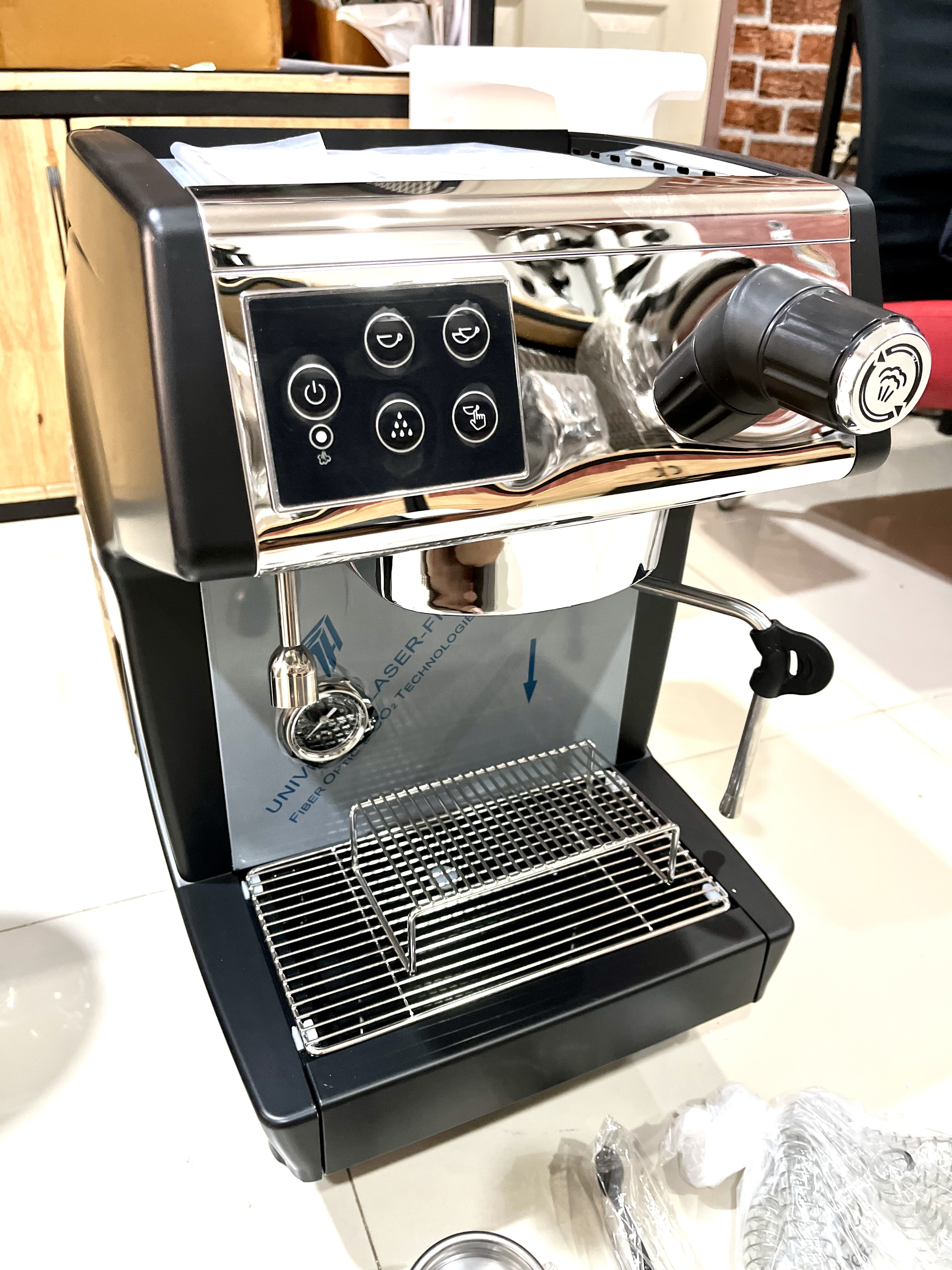 เครื่องชงกาแฟ CRM3200