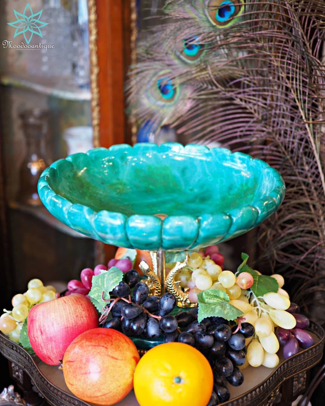 พานหินใส่ผลไม้