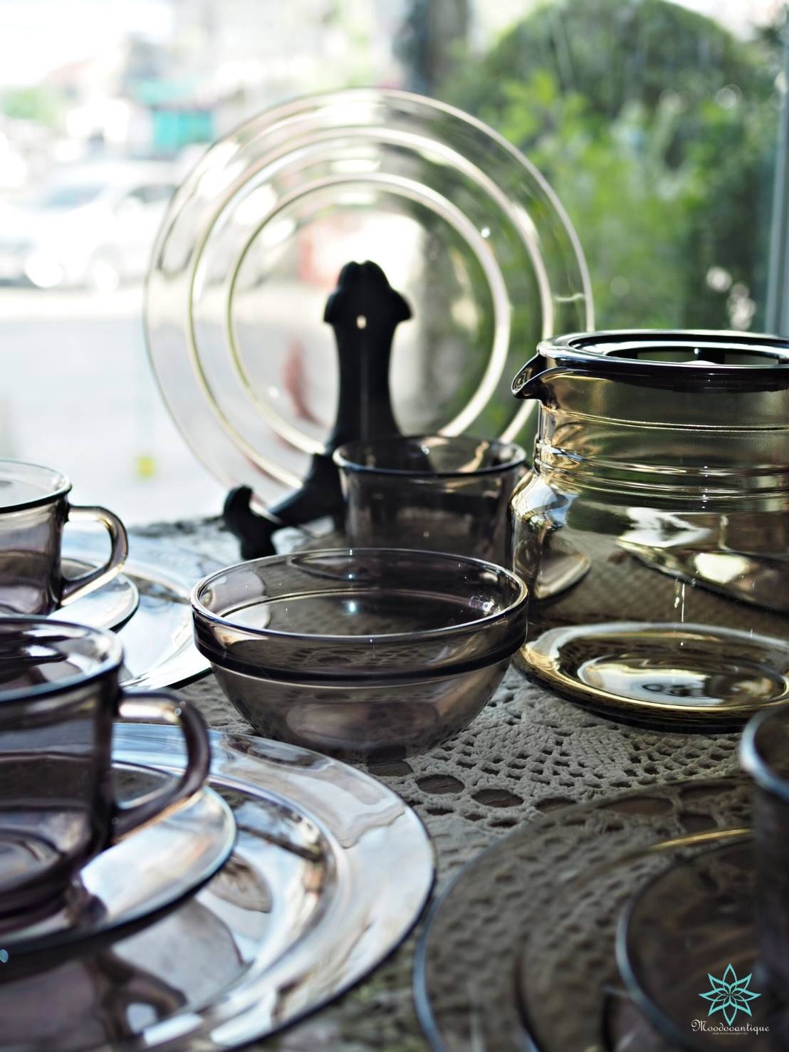 ชุดจาน + ชุดกาแฟ แบรนด์ Vintage Arcoroc France สีควันบุหรี่