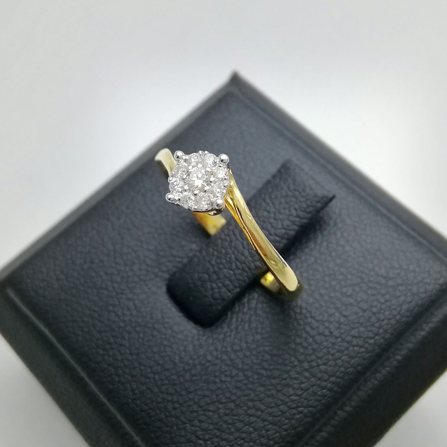 แหวนเพชรแท้รวม 0.12 cts