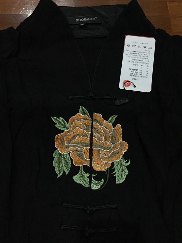 เสื้อจีนสีดำดอกกลางอก. รหัส. L118. สินค้าพร้อมส่ง