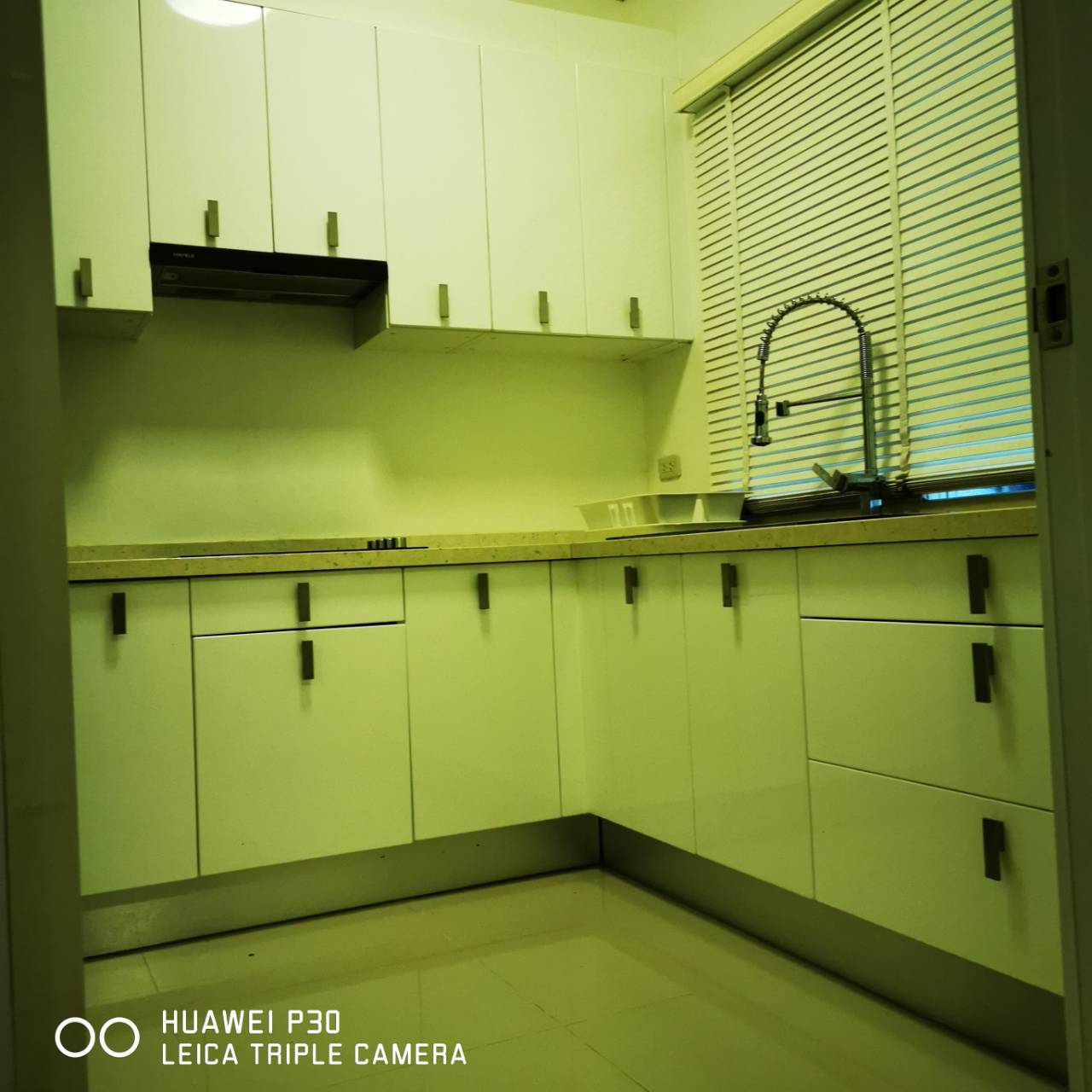 ให้เช่าทาวน์โฮม 2 ชั้น ม. กัสโต้ วงแหวน-พระราม 5 พร้อมเฟอร์นิเจอร์